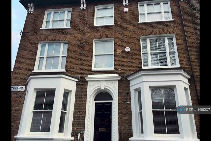 2 Bedroom Flat To Rent In A Luxor Street, London, SE5