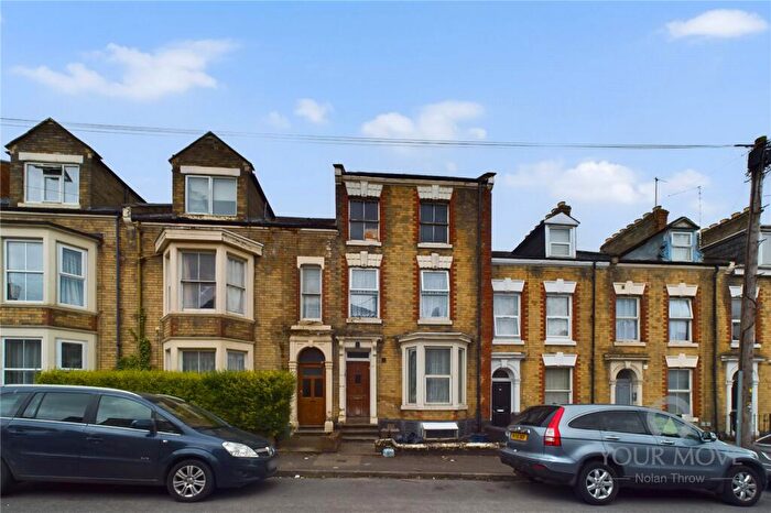 1 Bedroom Flat To Rent In Hester Street, Northampton, Northamptonshire, NN2