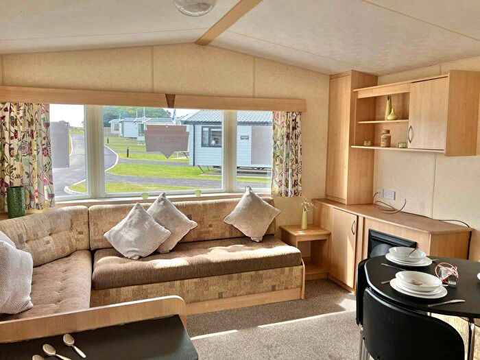 2 Bedroom Park Home For Sale In Broadland Sands Holiday Park – Suffolk, NR32