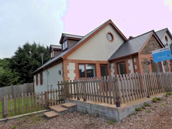 4 Bedroom Property To Rent In Greenacres, Trinant, Crumlin, NP11