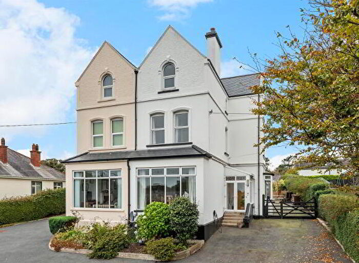 6 Bedroom Semi-Detached House For Sale In Park Avenue, Donaghadee, BT21