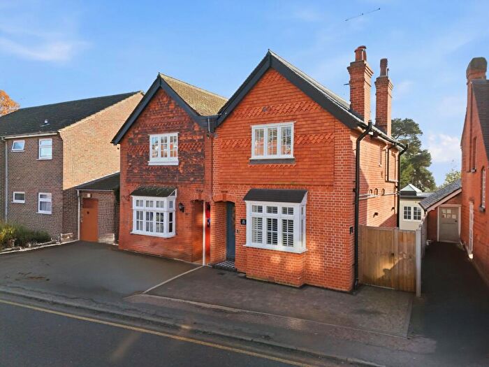 2 Bedroom Semi-Detached House To Rent In Norsey Road, Billericay, CM11