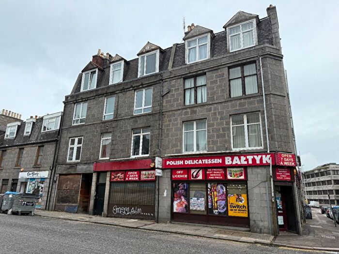 2 Bedroom Flat To Rent In George Street, Aberdeen, AB25