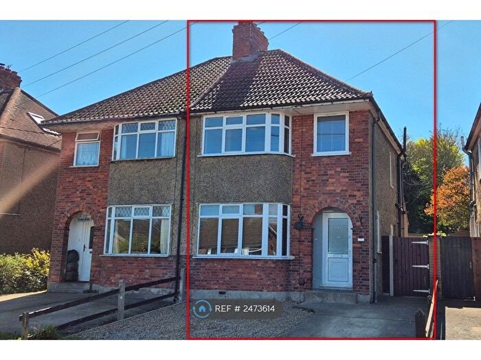 3 Bedroom Semi-Detached House To Rent In Dell Road, Lowestoft, NR33