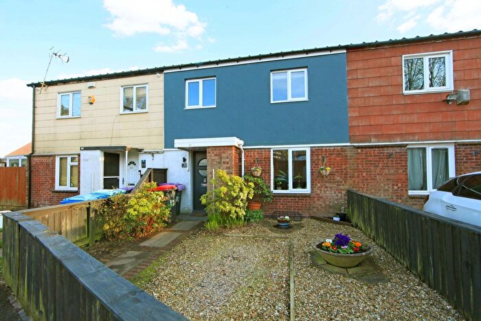 3 Bedroom Terraced House For Sale In Purbeck Dale, Dawley, TF4