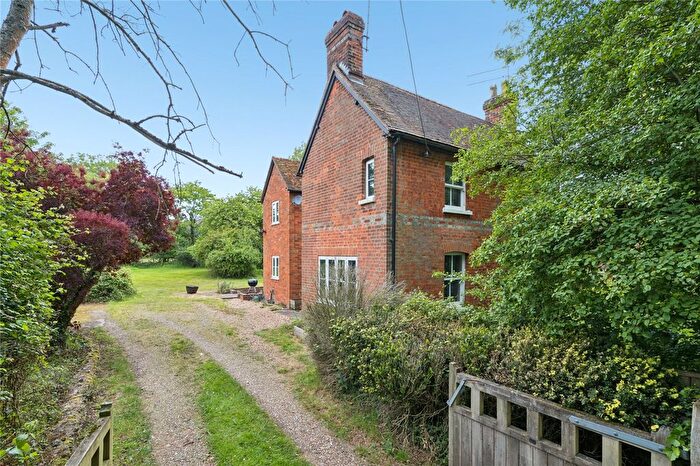 3 Bedroom Detached House For Sale In Common Lane, Binfield Heath, Henley-On-Thames, Oxfordshire, RG9
