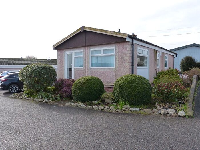 2 Bedroom Park Home For Sale In Hazelmere Avenue, St Austell, PL25