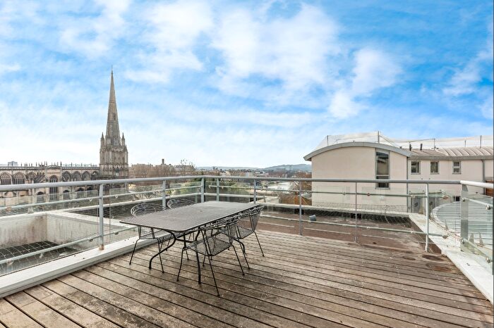2 Bedroom Penthouse To Rent In St Thomas Street, Redcliffe, BS1