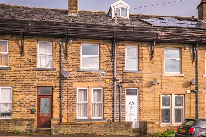 3 Bedroom Terraced House For Sale In Clough Lane, Brighouse, HD6