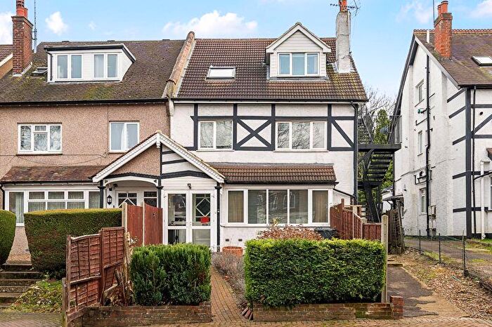 2 Bedroom Flat To Rent In Brighton Road, Purley, CR8