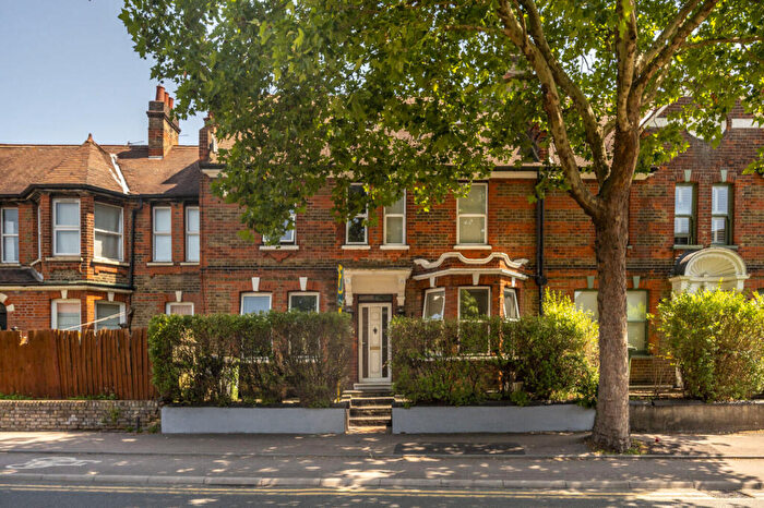 5 Bedroom Terraced House For Sale In Blackhorse Road, Walthamstow, London, E17