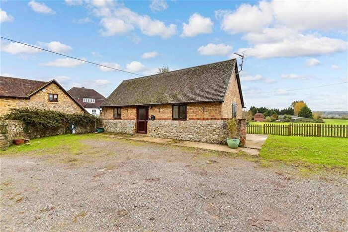 1 Bedroom Barn Conversion For Sale In Pratling Street, Aylesford, Kent, ME20
