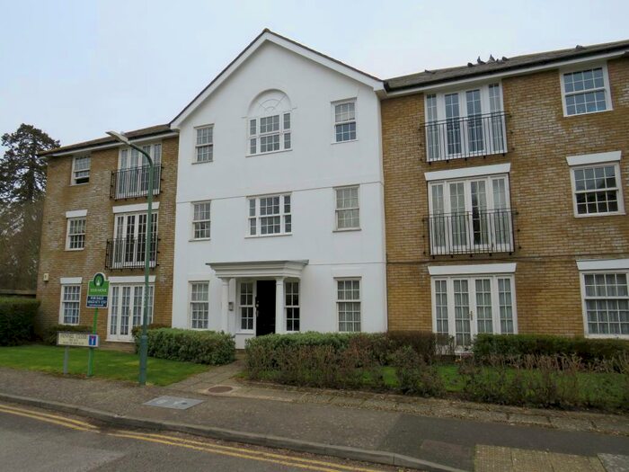 2 Bedroom Apartment To Rent In Fennel Close, Maidstone, ME16
