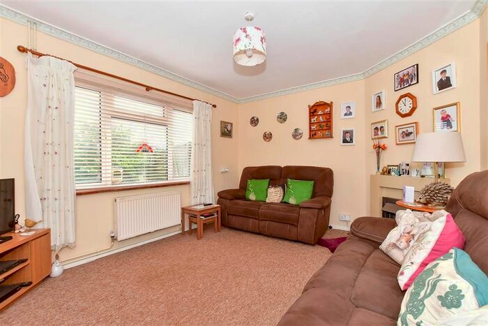 3 Bedroom Semi-Detached House For Sale In Grove Road, Wickhambreaux, Canterbury, Kent, CT3