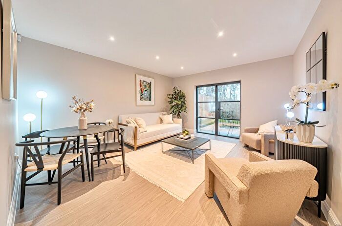 4 Bedroom Terraced House For Sale In Haling Park Road, South Croydon, CR2