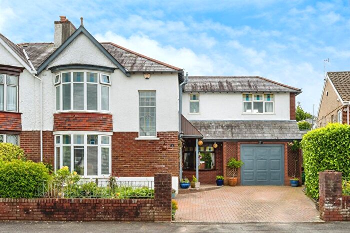 4 Bedroom Semi-Detached House For Sale In Hawthorn Avenue, Neath, SA11