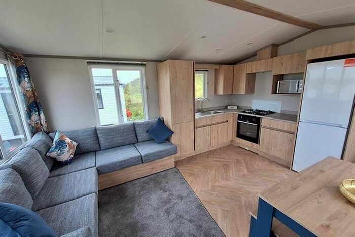 2 Bedroom Mobile/park Home For Sale In Loggans Road, Loggans, Hayle, TR27