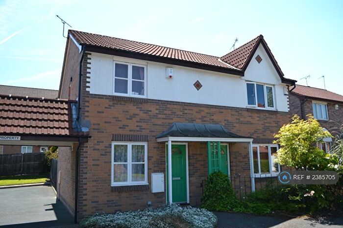 2 Bedroom Semi-Detached House To Rent In Grange Road, Hunslet, Leeds, LS10