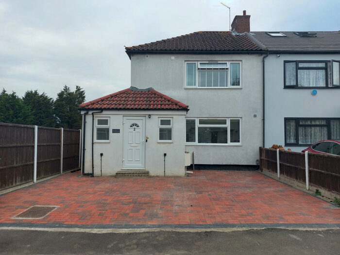 1 Bedroom Flat To Rent In The Bye Way, Harrow Weald, HA3
