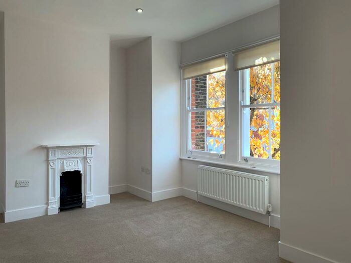 2 Bedroom House To Rent In Aysgarth Road, Dulwich, London, SE21