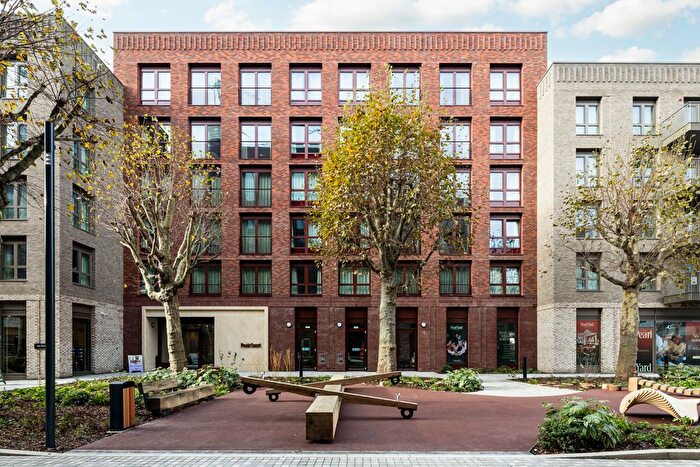 1 Bedroom Flat To Rent In Biscuit Walk, London, SE16