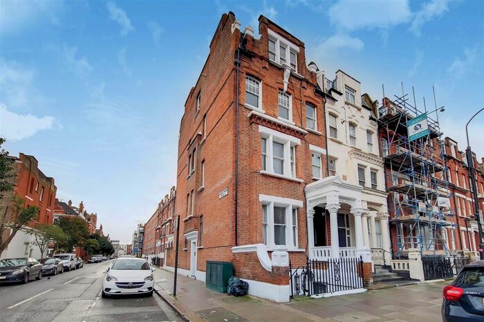 2 Bedroom Flat To Rent In Comeragh Road, London, W14