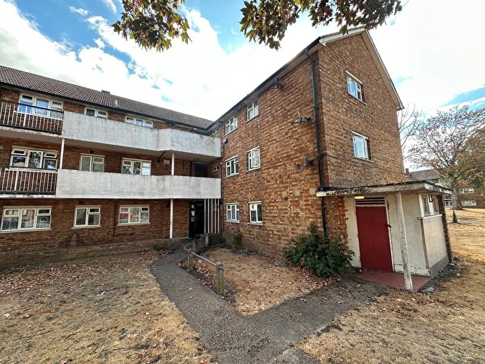 1 Bedroom Flat For Sale In Padnall Road, Chadwell Heath, Essex, RM6