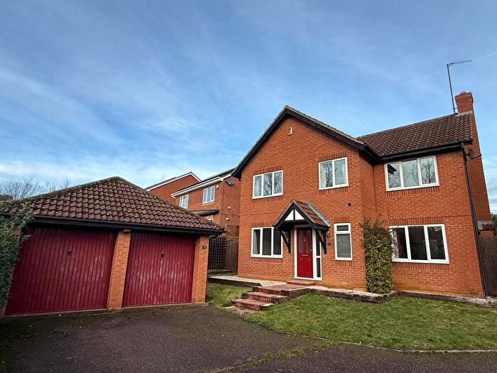 4 Bedroom Detached House For Sale In Worcester Close, Northampton, NN3