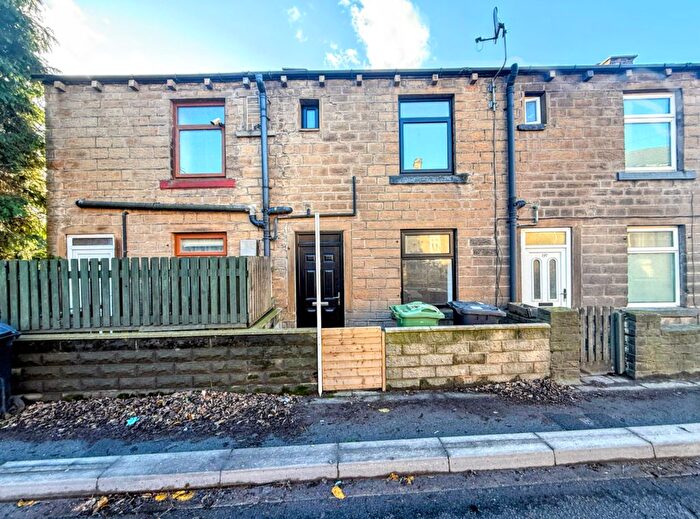 1 Bedroom Property To Rent In Huddersfield Road, Mirfield, WF14