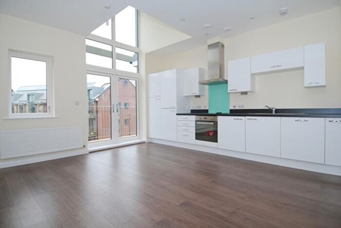 1 Bedroom Flat To Rent In Dairy Close, Enfield, EN3
