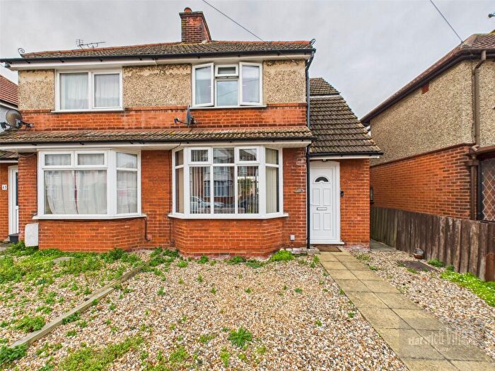 2 Bedroom Semi Detached House For Sale In Shaftesbury Avenue, Harwich, Essex, CO12