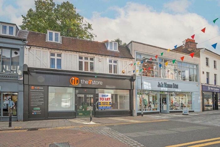 3 Bedroom Flat To Rent In Thames Street, Kingston Upon Thames, KT1