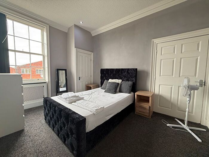 2 Bedroom Flat To Rent In St. Johns North, Wakefield, WF1