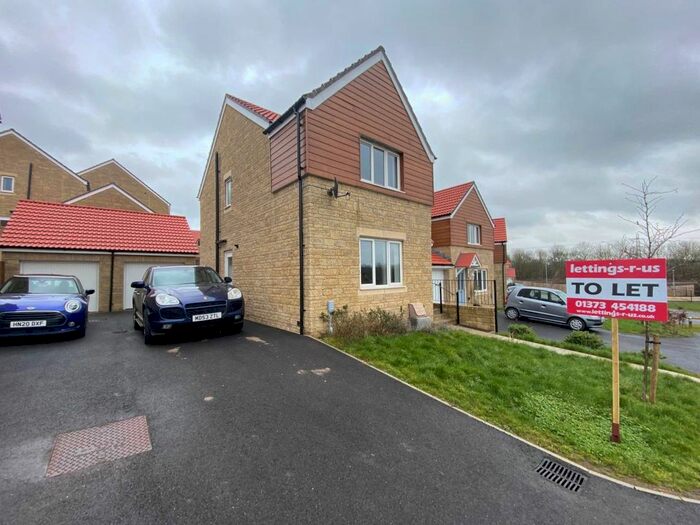 3 Bedroom Detached House To Rent In Lichen Road, Frome, Somerset, BA11