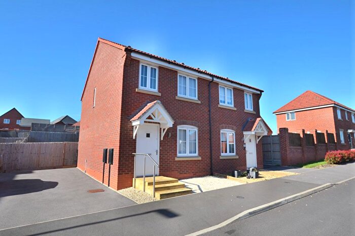 2 Bedroom Semi-Detached House For Sale In Kempson Close, Sileby, LE12