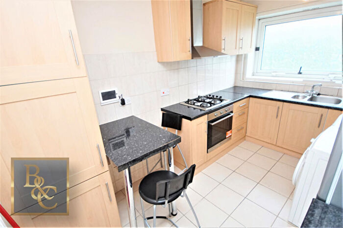 3 Bedroom Apartment To Rent In Harrington Square, Euston, NW1