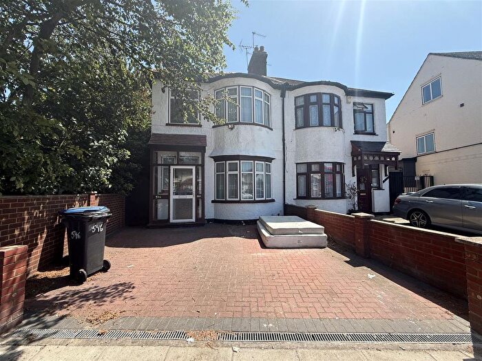 3 Bedroom Property To Rent In Hertford Road, Edmonton, N9
