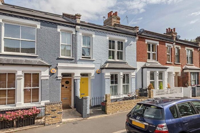 5 Bedroom Property To Rent In Devonshire Road, Chiswick, W4