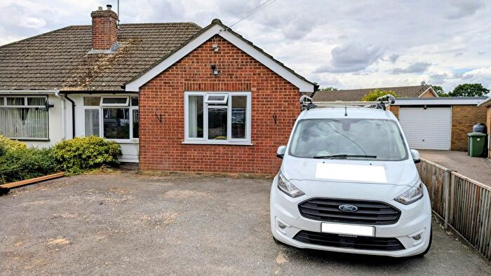 3 Bedroom Semi-Detached Bungalow For Sale In Lake Drive, Bordon, Hampshire, GU35