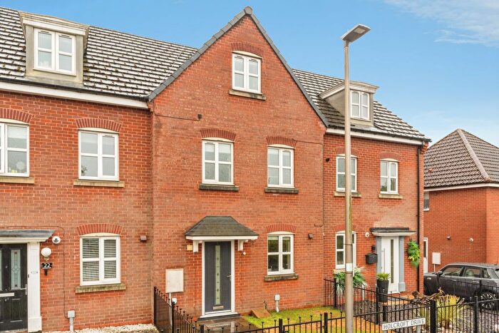 3 Bedroom Town House For Sale In Holcroft Drive, Wigan, WN2