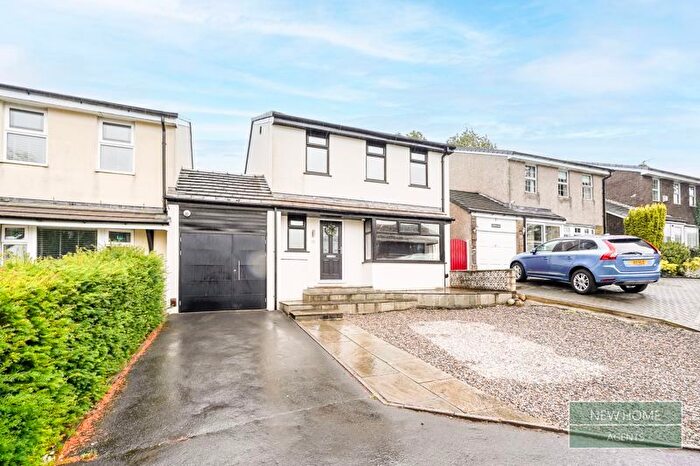 4 Bedroom Detached House For Sale In Langfield, Worsthorne, Burnley, BB10