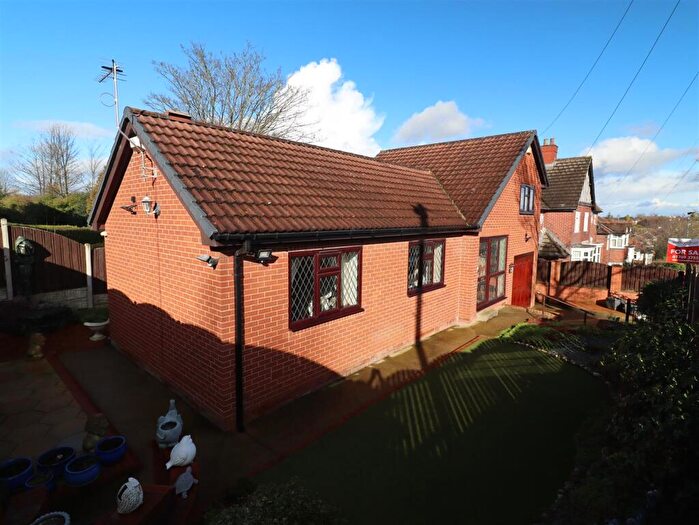 3 Bedroom Detached Bungalow For Sale In Rencliffe Avenue, Moorgate, Rotherham, S60