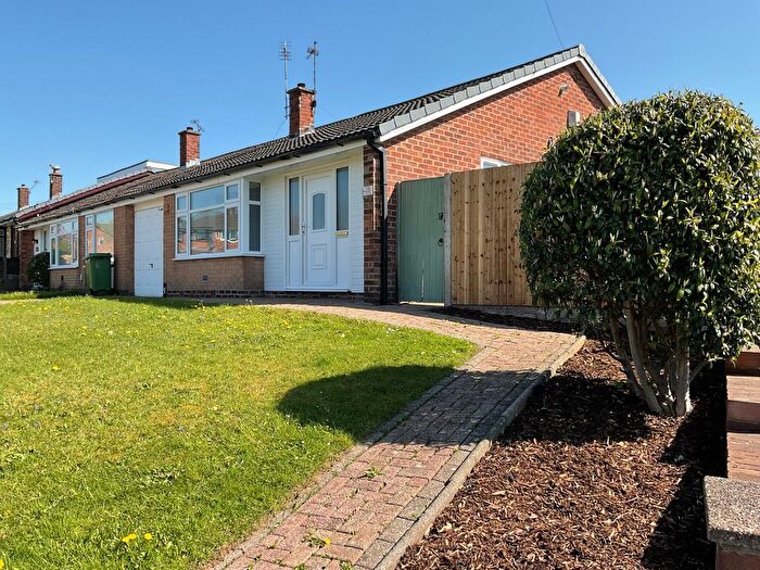 2 Bedroom Semi Detached Bungalow To Rent In Colne Road, Burtonwood, WA5