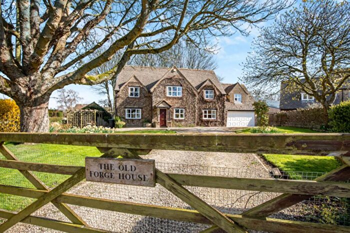 5 Bedroom Detached House For Sale In Marston Meysey, Swindon, Wiltshire, SN6