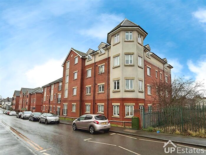 2 Bedroom Flat For Sale In Trent Road, Nuneaton, CV11