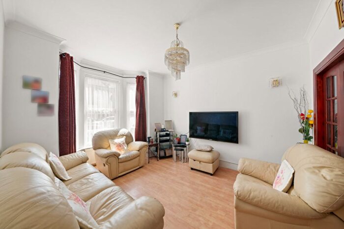 3 Bedroom Terraced House For Sale In Springfield Road, Harrow, HA1