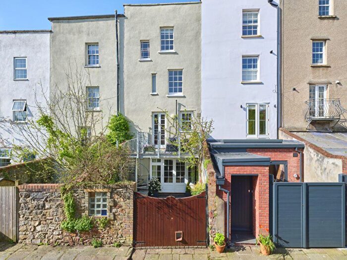 3 Bedroom Terraced House For Sale In Sutherland Place | Clifton, BS8