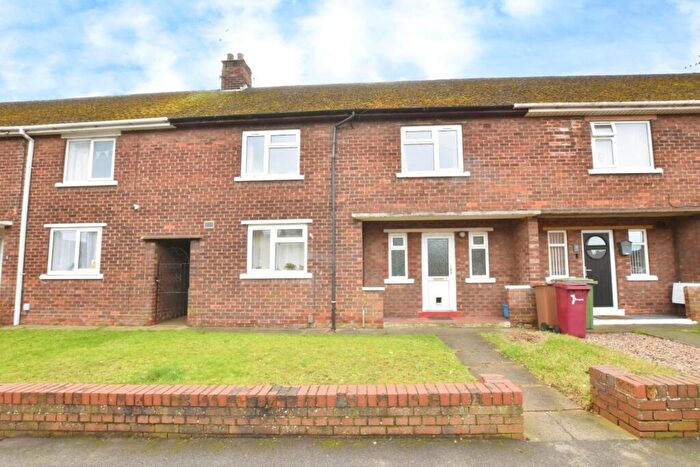 3 Bedroom Terraced House For Sale In Ancholme Road, Scunthorpe, DN16