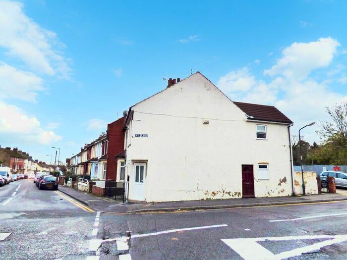 Studio To Rent In Dale Street, Chatham, ME4