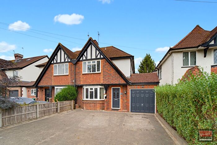 4 Bedroom Semi-Detached House For Sale In Village Way, Ashford, TW15